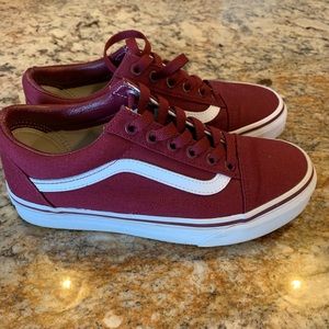 Vans Old Skool Low Top Shoes